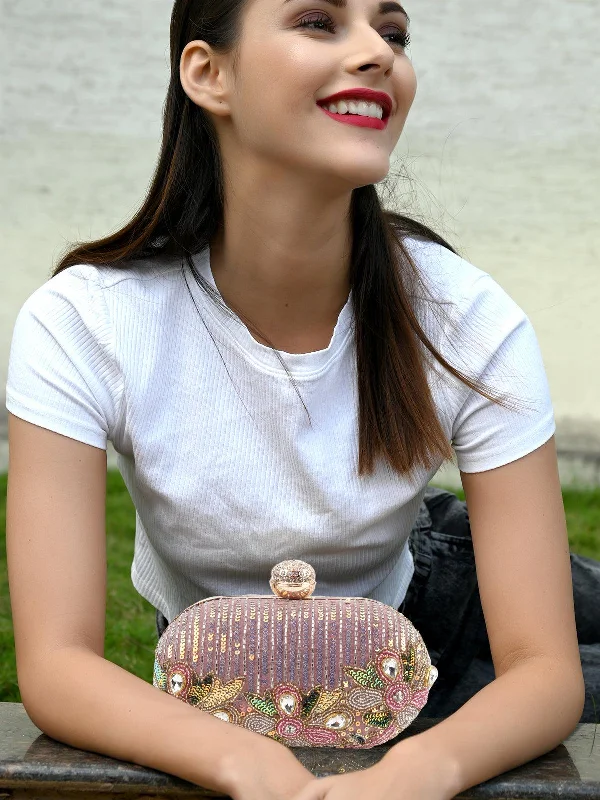 Odette Women Lavender Graceful Clutch!
