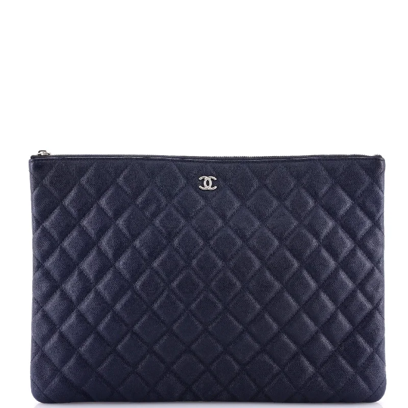 O Case Clutch Quilted Caviar Large