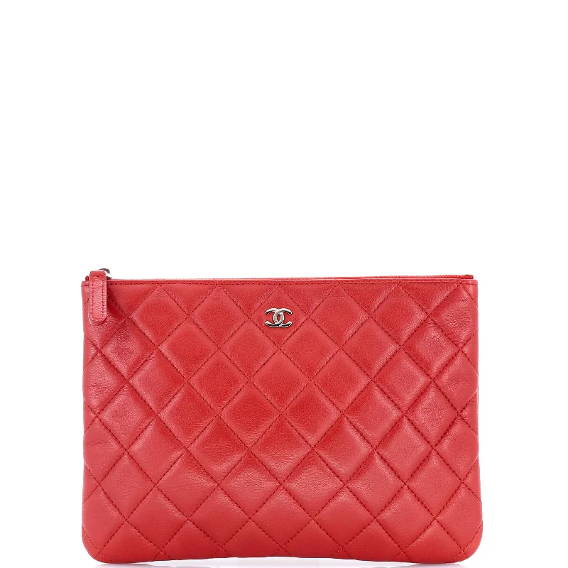 O Case Clutch Quilted Lambskin Small