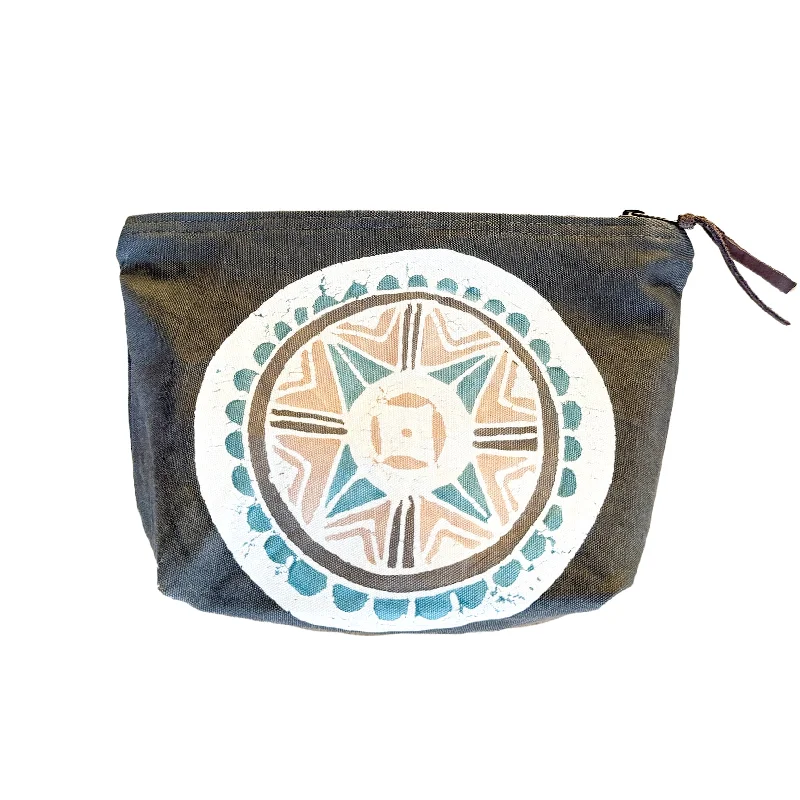 African Circles Teal Collection Wash Bags in Grey