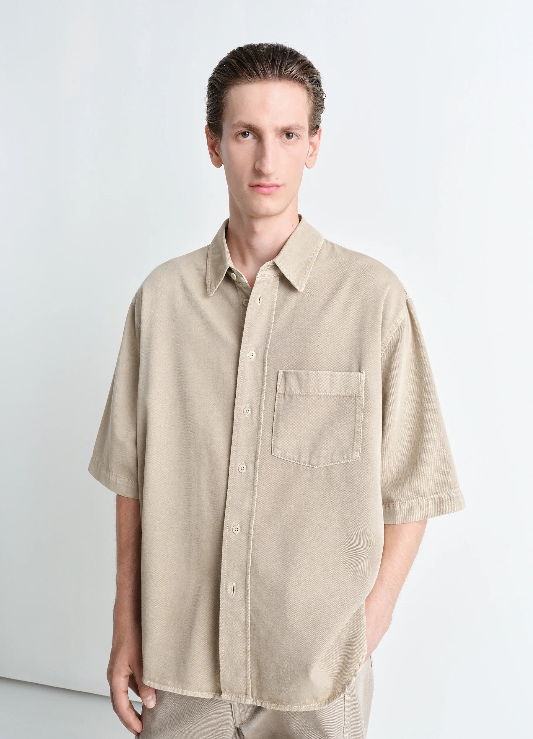 SHORT SLEEVE DENIM SHIRT