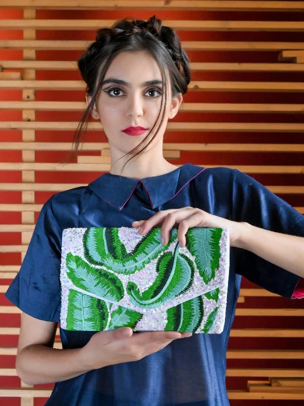 Odette Women Green And White Tickle And Threading Envelope Clutch