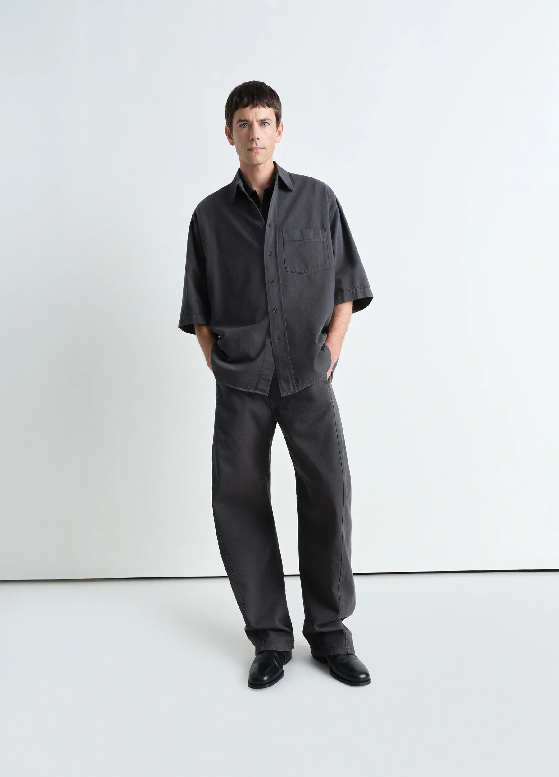 SHORT SLEEVE DENIM SHIRT
