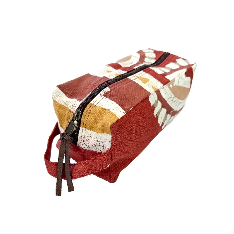 Atlas Arch Travel Pouch